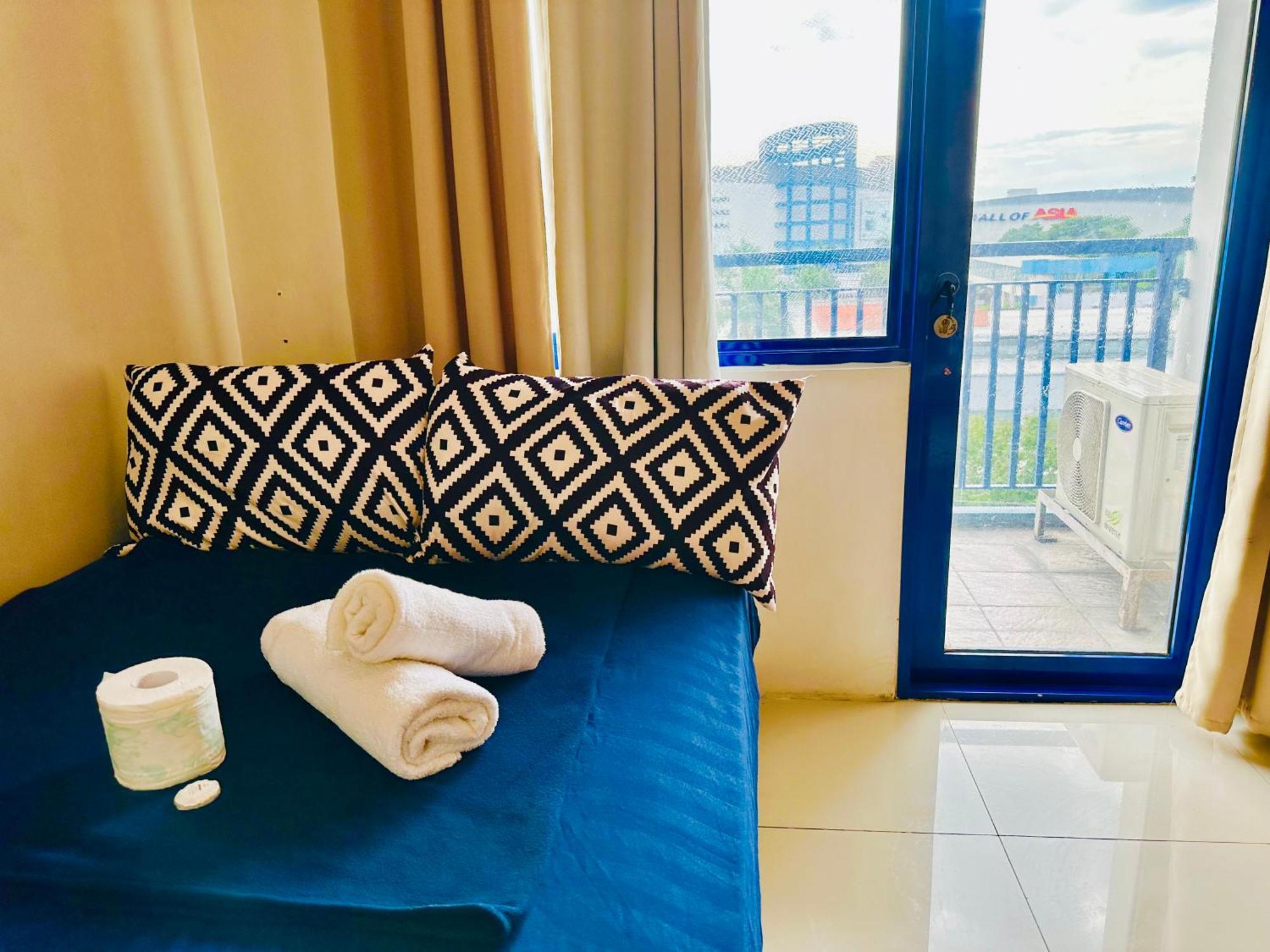 باساي Sea 2-Br Unit With Free Parking Near Mall Of Asia المظهر الخارجي الصورة