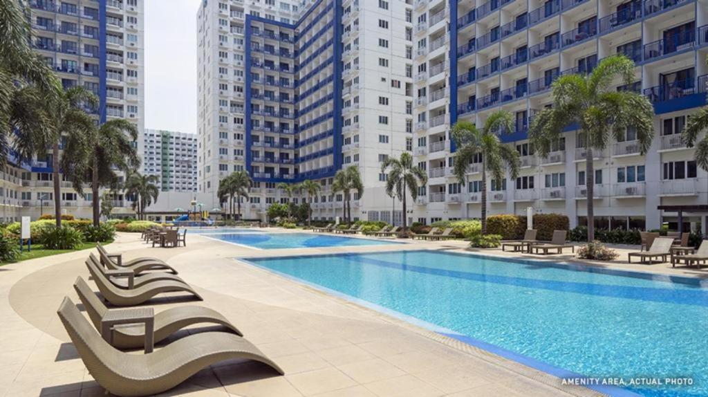 باساي Sea 2-Br Unit With Free Parking Near Mall Of Asia المظهر الخارجي الصورة