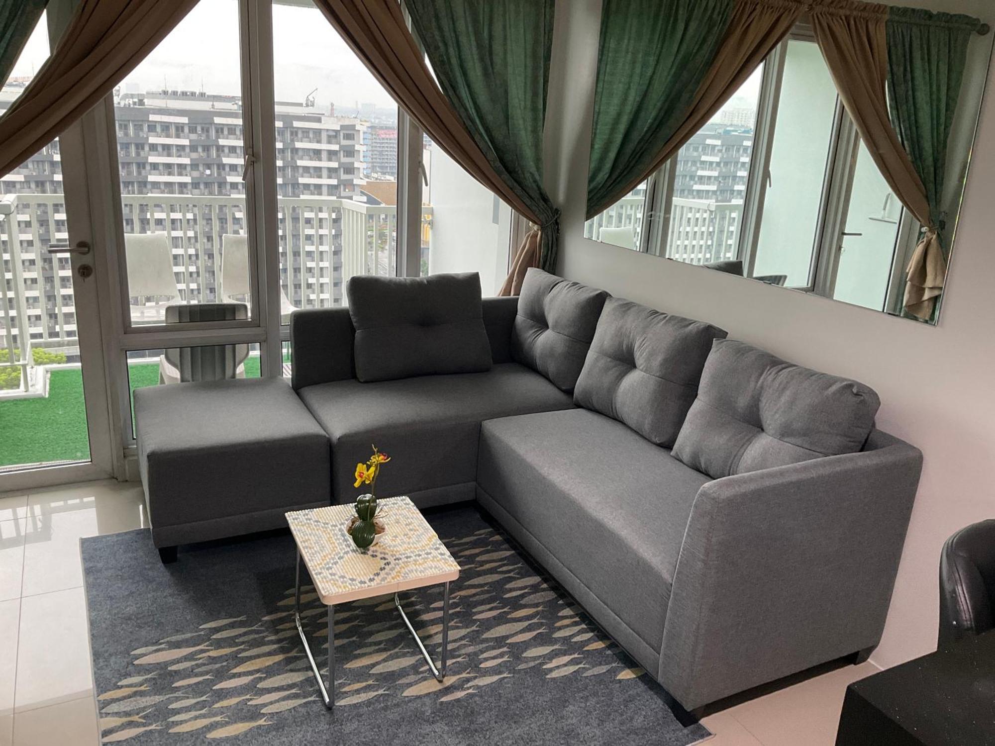 باساي Sea 2-Br Unit With Free Parking Near Mall Of Asia المظهر الخارجي الصورة